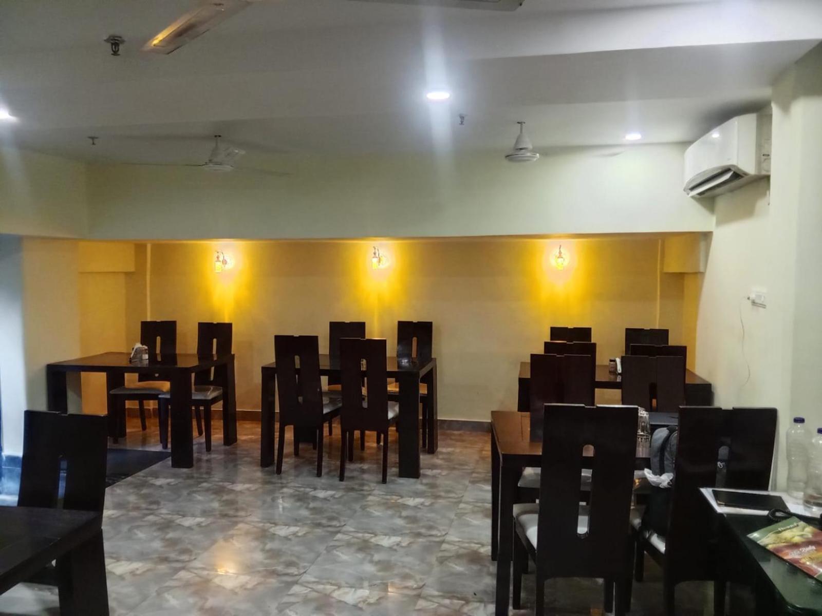 Hotel Holiday Express Kolkata Exterior photo